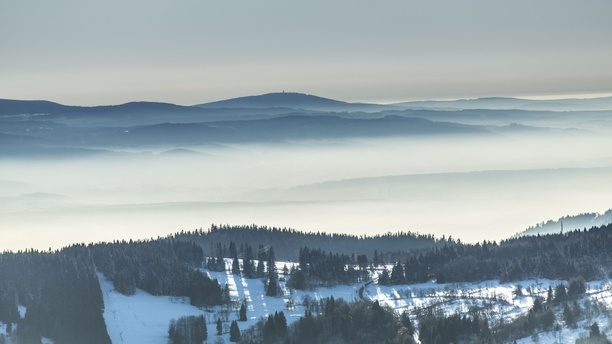 Inversionswetterlage Erzgebirge mit Talwolken