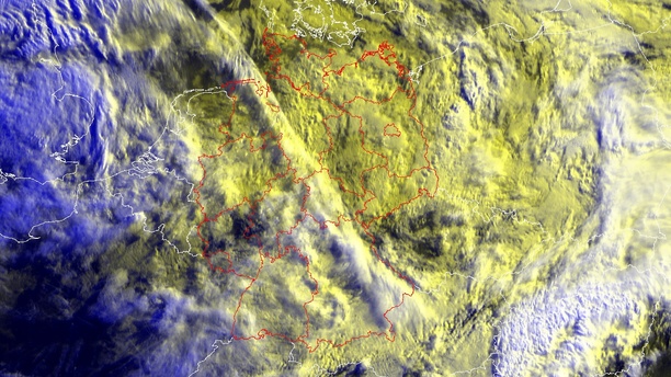 Satellitenbild 13.07.15 7:50 Uhr