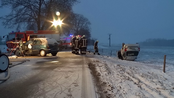 Schnee, Glätte, Unfall bei Freilassing 2013