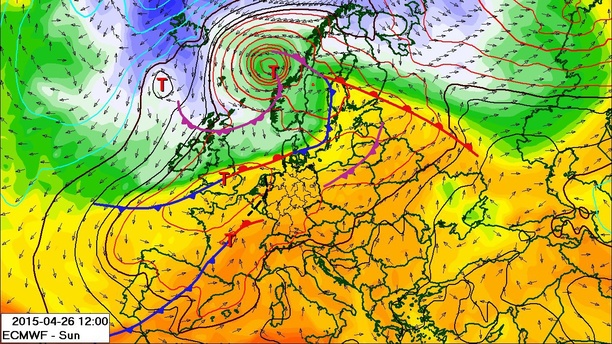 Bodendruck, Theta-E 850 hPa, Fronten Sonntag, 26.04.15 12 UTC