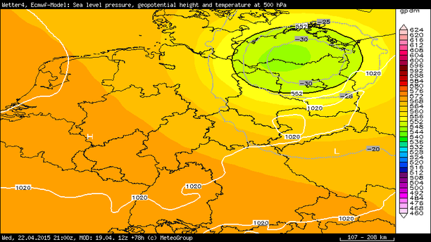 Temperatur 500 hPa 22.04.15 21 UTC